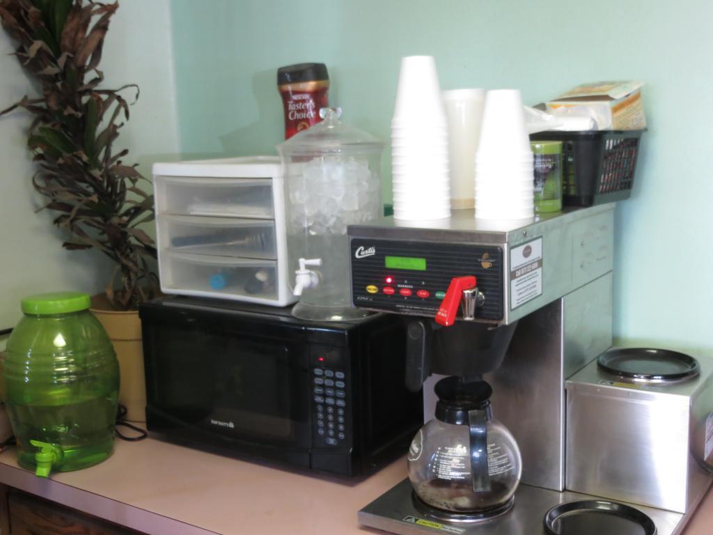 Budget Inn Express Bismarck Ngoại thất bức ảnh